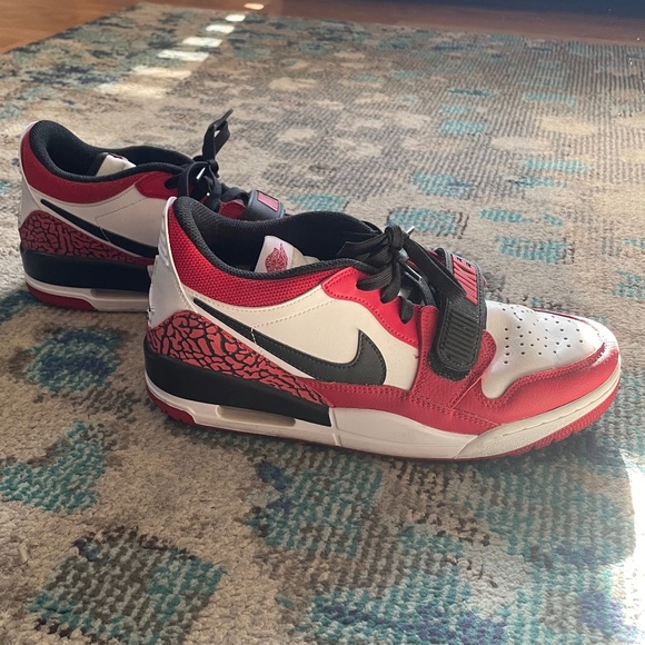Nike Air Jordan Legacy 312 Low - White/Black-Gym Red (Size 9 Mens) - Picture 9 of 12